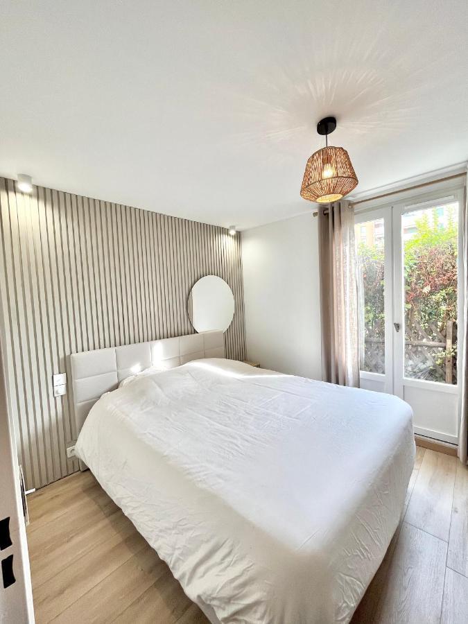 Magnifique 2 Chambres Terrasse Et Parking Saint-Tropez Exteriör bild